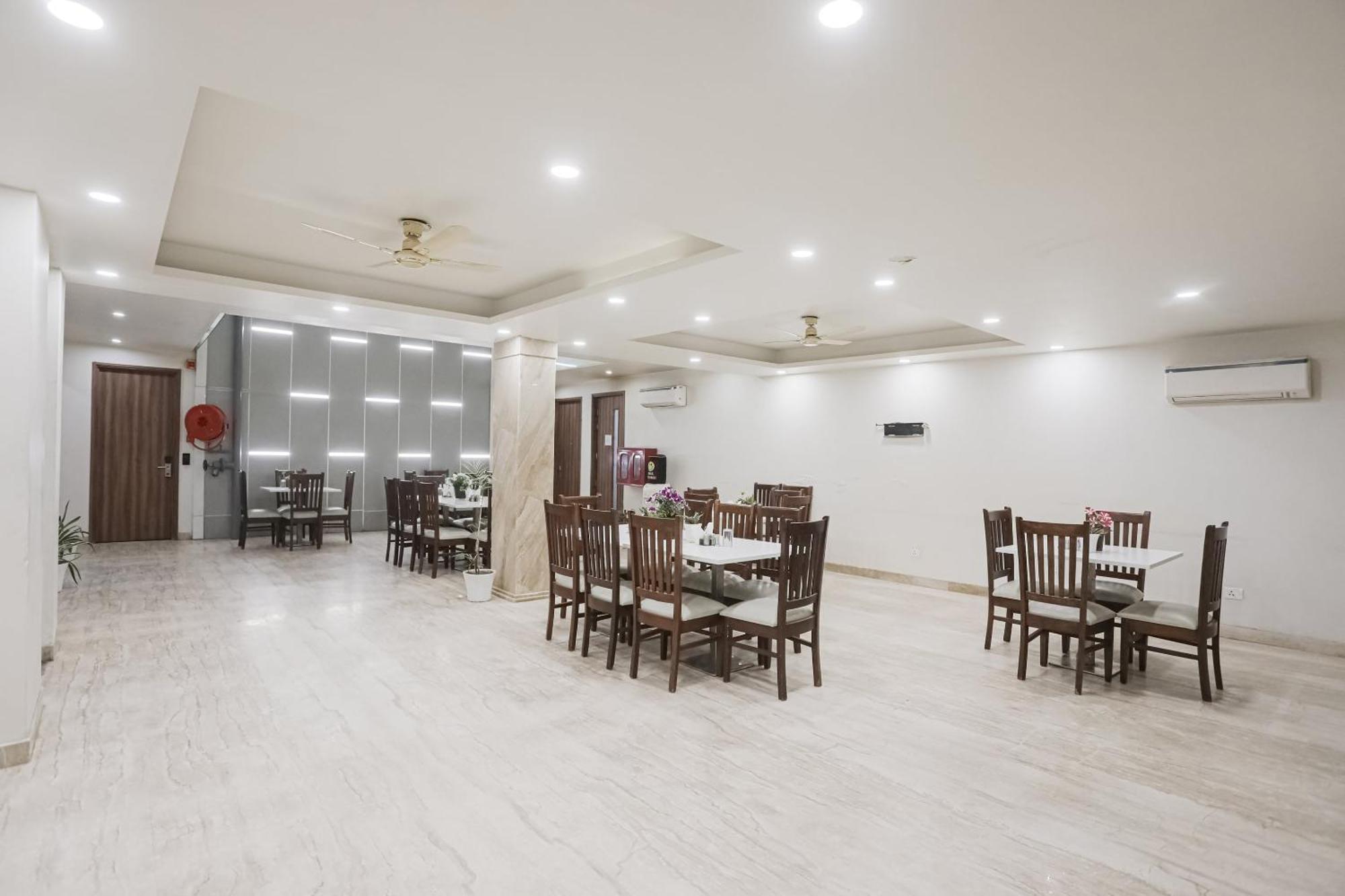Townhouse The Amv Hotel Gurgaon Exterior photo