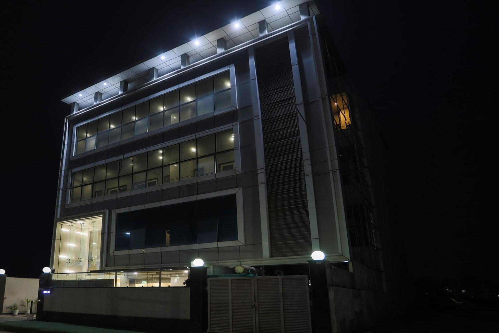 Townhouse The Amv Hotel Gurgaon Exterior photo