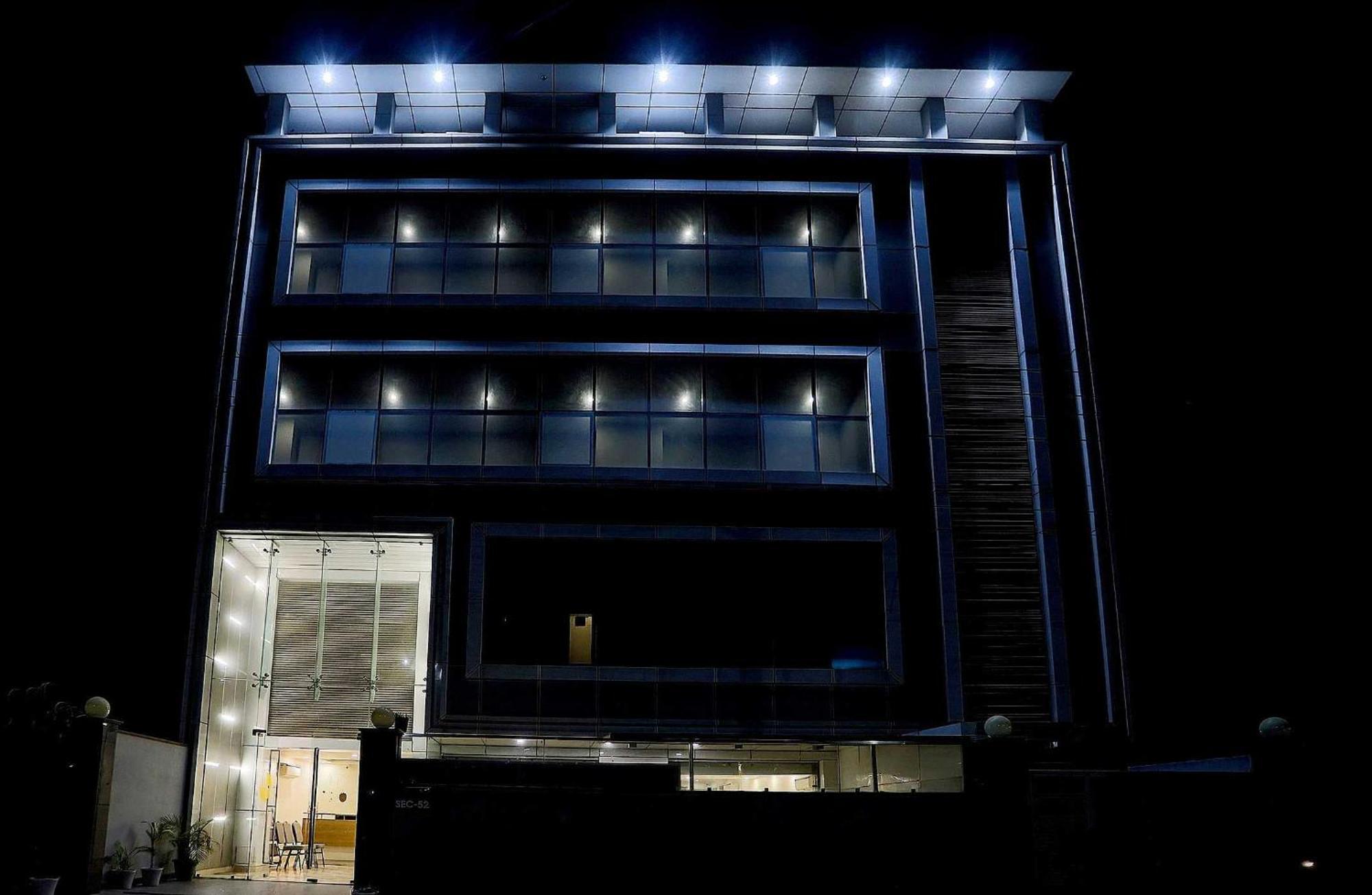 Townhouse The Amv Hotel Gurgaon Exterior photo